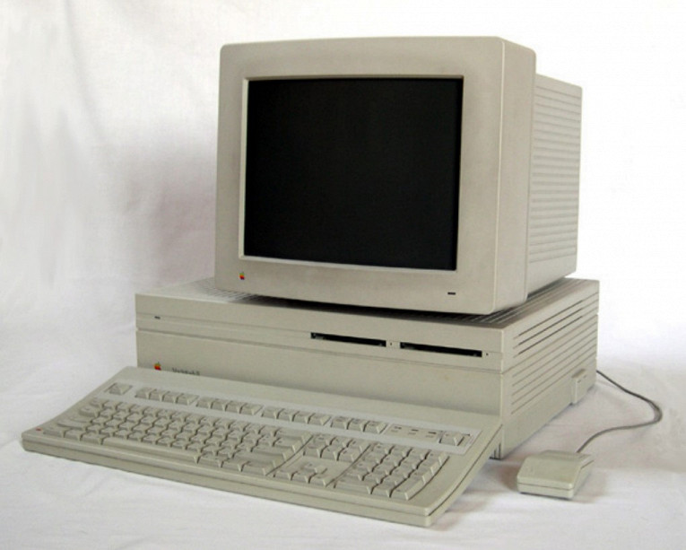 40 лет первому компьютеру Apple: вспоминаем историю Mac2