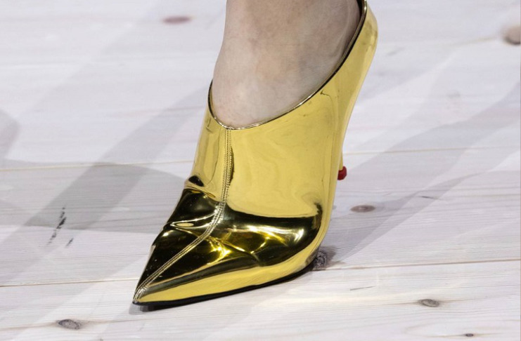9 моделей трендовой обуви сезона весна 2024, которая необходима каждой моднице0