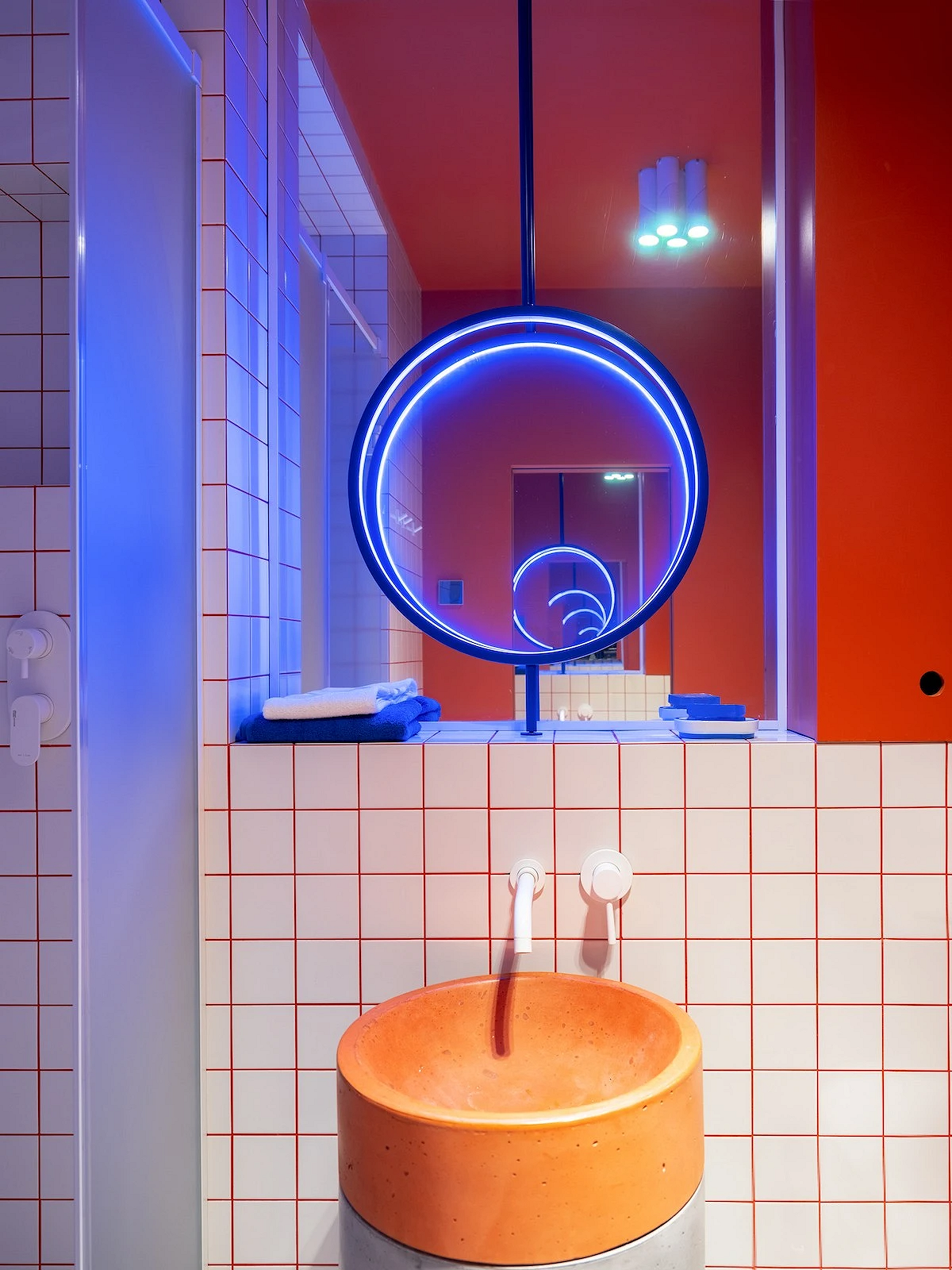 9 необычных решений для ванной комнаты из проектов дизайнеров14
