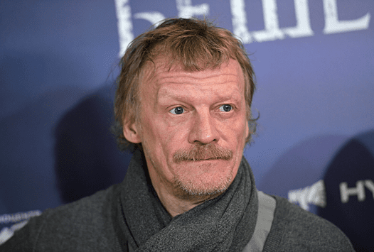 Серебряков нагрубил журналистке на премьере фильма «Бешенство»