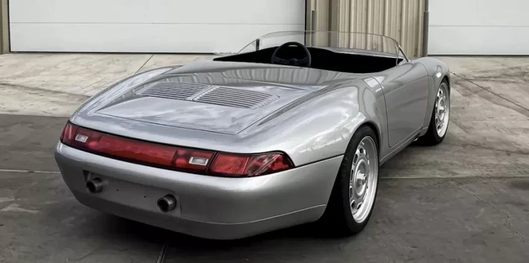 Американец создал потрясающий Porsche 993 Spyder своими руками1