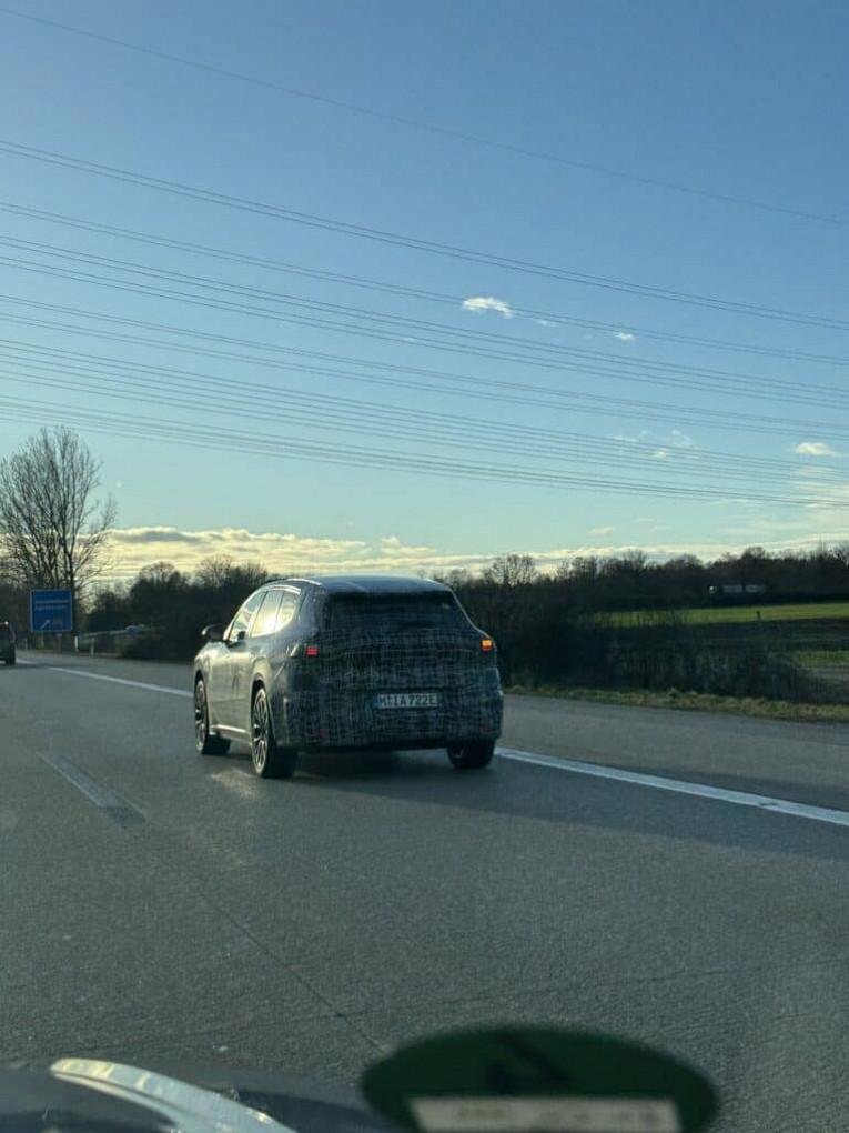 BMW Neue Klasse SUV на новых шпионских снимках1
