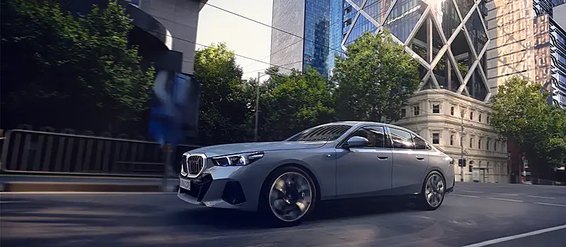 BMW отзывает модели i5 2024