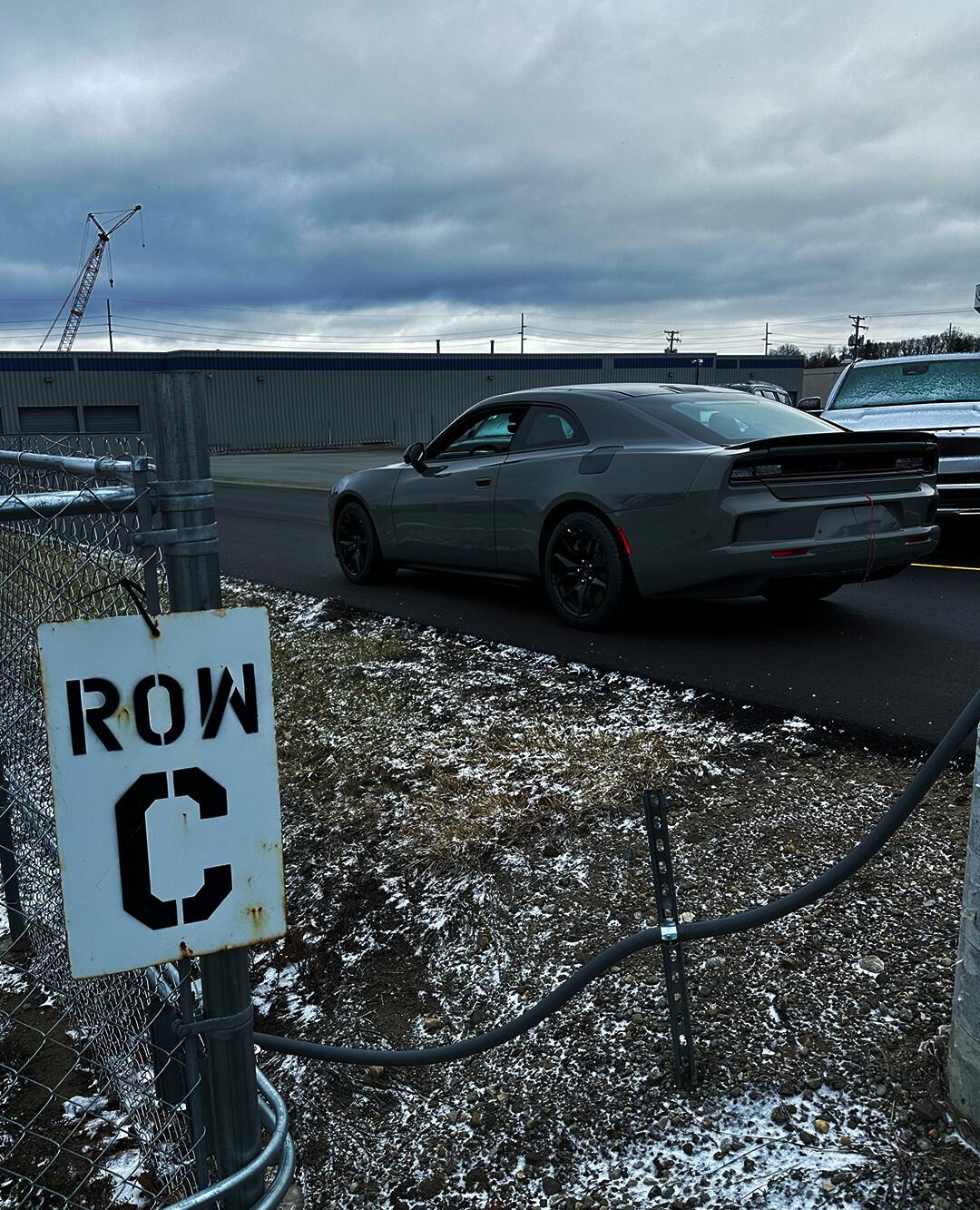 Dodge впервые показал электрического преемника масл-кара Charger4