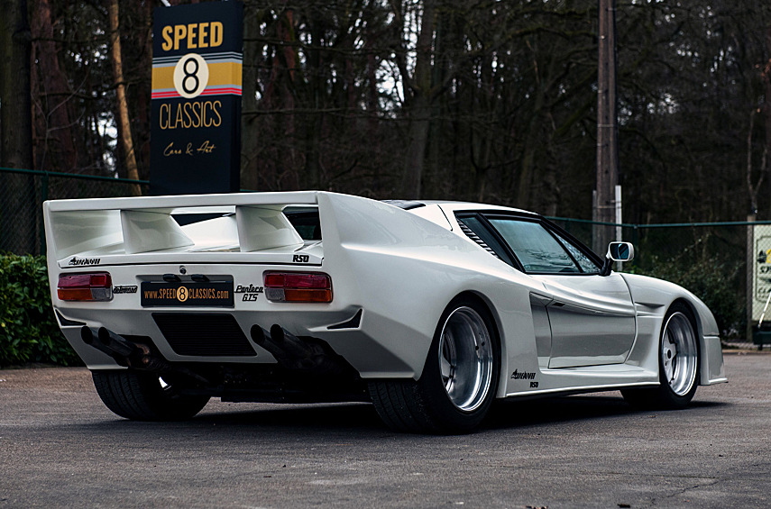 Силовой агрегат позаимствован у стандартной версии De Tomaso Pantera GT5. 5,8-литровый мотор Ford Cleveland V8 совмещён с пятиступенчатой механической коробкой передач ZF. Он выдаёт стоковые 350 лошадиных сил и 452 Нм.