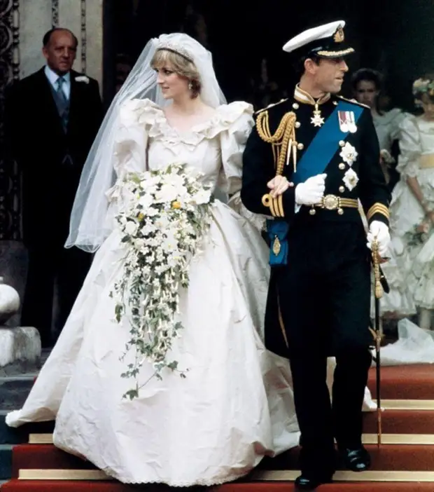 Глаз не отвести: самые красивые свадебные платья королевских особ2