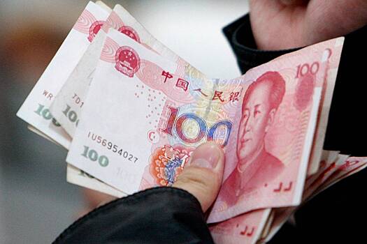 Госбанки Китая начали спасать юань