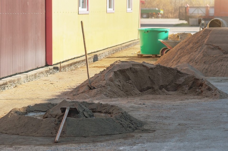 Как разводить цемент: пропорции песка и воды для раствора2