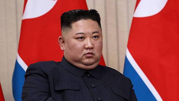 Ким Чен Ын обсудил с командованием ВМС строительство атомной подлодки