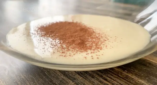 Если хотите блины потемнее, то можно добавить в тесто какао. Но это на ваше усмотрение!