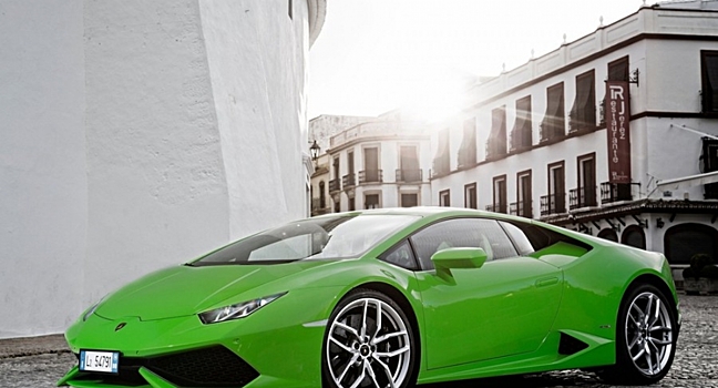 Lamborghini организовал путешествие по Италии в честь появления нового Huracan