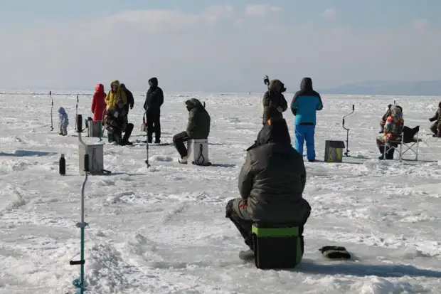 Любители зимней рыбалки массово получили штрафы0