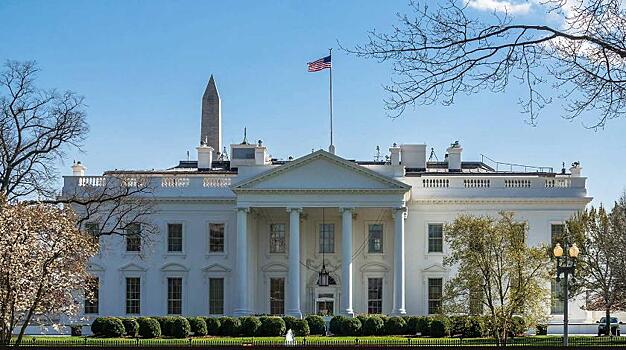 Неизвестный ложно сообщил в 911 о пожаре в Белом доме