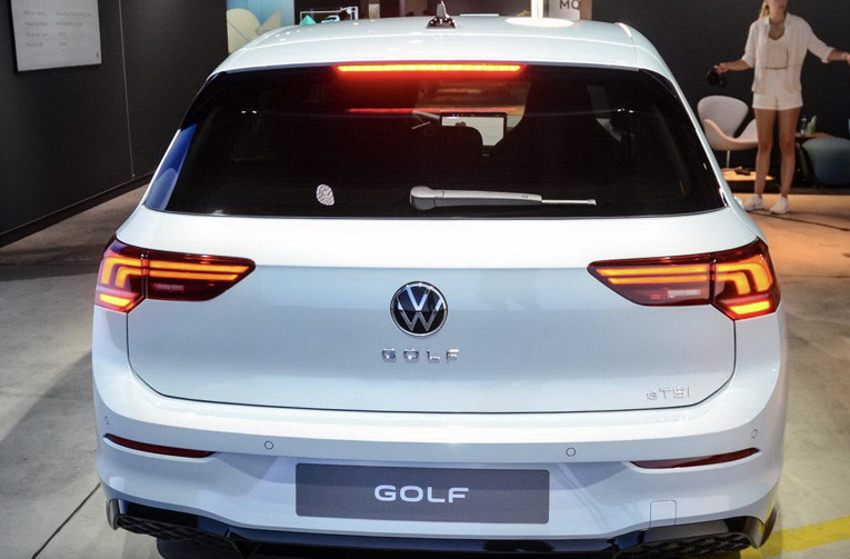 Обновленный Volkswagen Golf полностью рассекречен до премьеры2