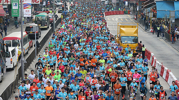 Один бегун скончался и 34 были госпитализированы после Гонконгского марафона