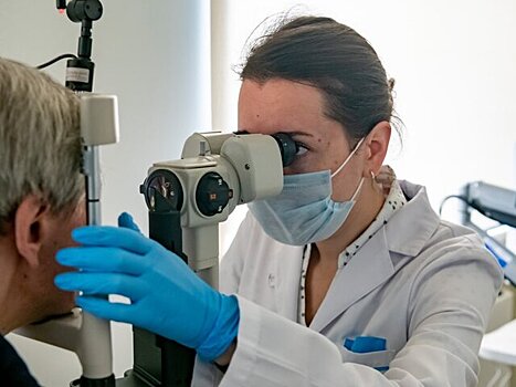 Офтальмолог Ладанов назвал первые признаки катаракты