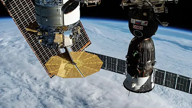 Орбиту МКС подняли на 2 км перед пересменкой "Союзов"