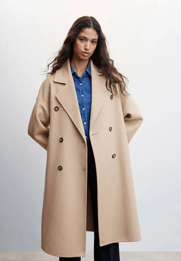 Пальто — универсальный предмет гардероба, который может как преобразить женщину, так и превратить ее образ в безвкусный.20