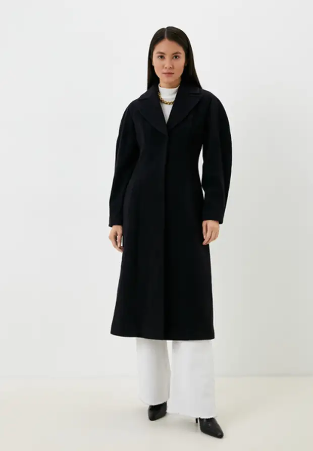 Пальто — универсальный предмет гардероба, который может как преобразить женщину, так и превратить ее образ в безвкусный.4