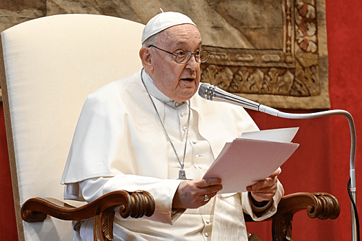 Папа Римский Франциск призвал к мирным переговорам по Украине0