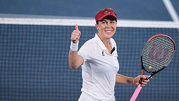 Павлюченкова вышла в четвертьфинал турнира в Аделаиде