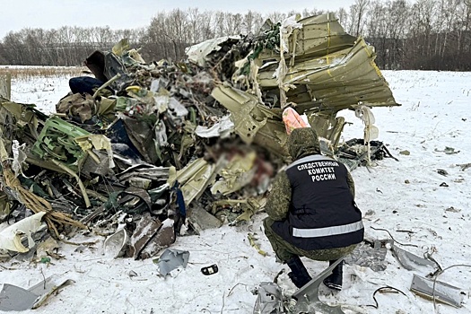 Песков отреагировал на убийство Киевом пленных на сбитом Ил-76