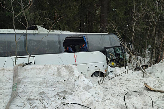 «По автобусу все летало»: мать хоккеиста рассказала о смертельной аварии на Урале