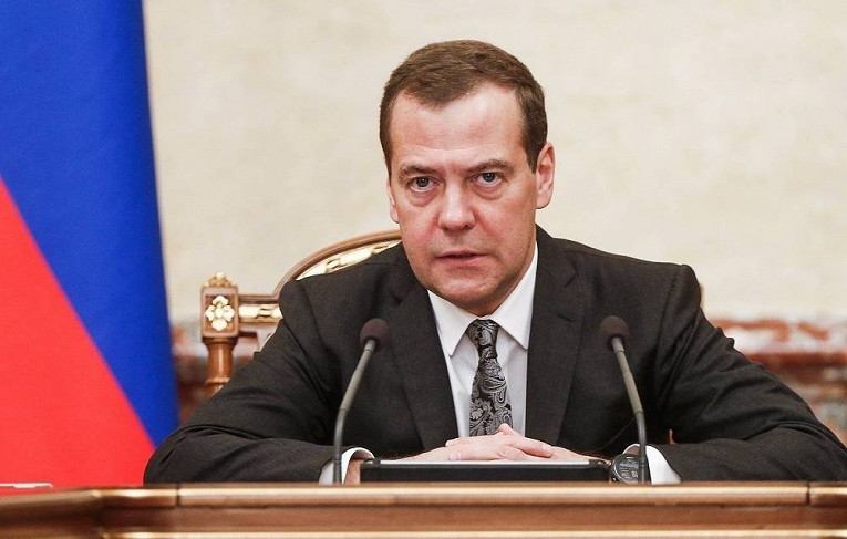 Пока вы не уснули: Медведев о крушении Ил-76 и обращение Госдумы к Парижу0