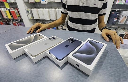 Половина продаваемых в России iPhone активируется за рубежом0
