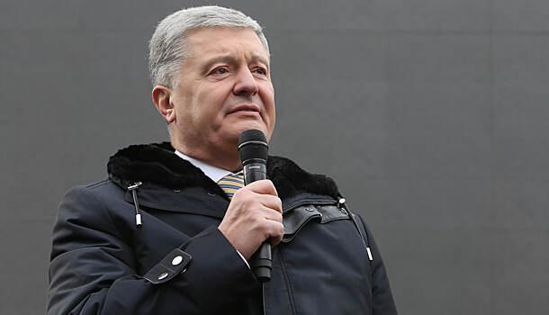 Порошенко призвал Раду разрешить выезд депутатов за границу