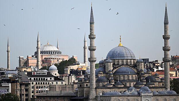 Посещение мечети Айя-София в Стамбуле для иностранцев стало платным
