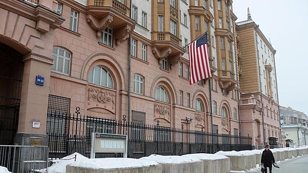 Посольство США знает об аресте американца в Москве0