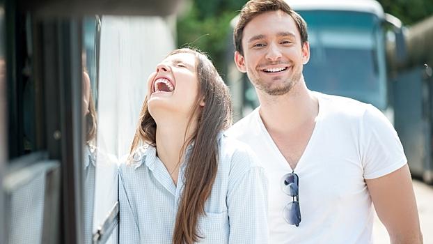 Психологи определили, что мужчины и женщины находят наиболее смешным