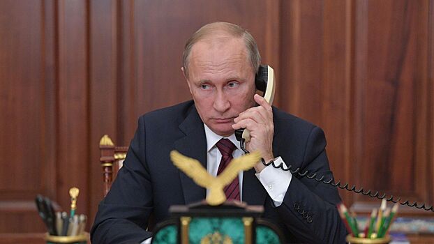 Путин провел телефонный разговор с Моди