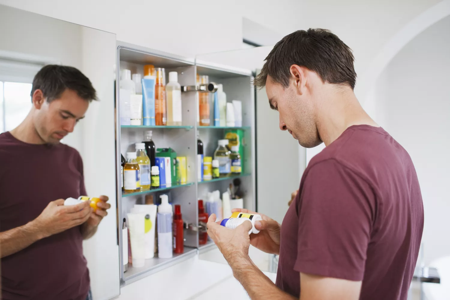 Раскрыта опасность хранения лекарств в ванной комнате1