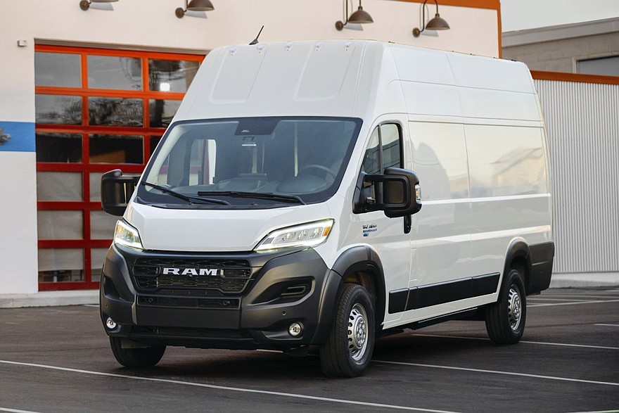 Рассекречен Ram ProMaster EV: фургон поборется за клиентов с Ford E-Transit1