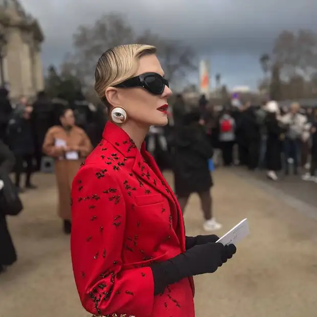Рената Литвинова поразила публику на Неделе моды в Париже!0