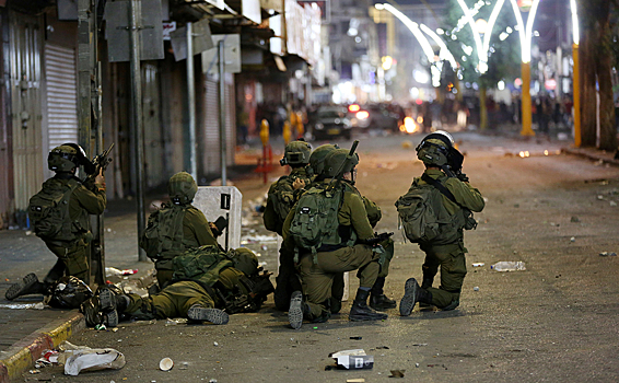 СМИ: военная техника Израиля разрушает инфраструктуру палестинского Дженина
