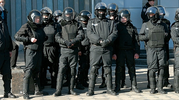 Сотрудники СБУ пришли с обысками к чиновникам Минобороны Украины
