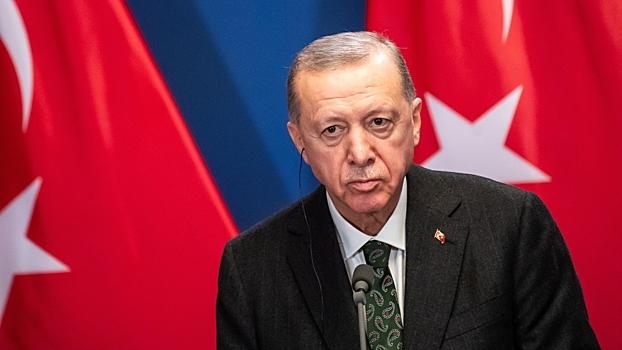 Турция призвала Армению помочь с коридором в Азербайджан