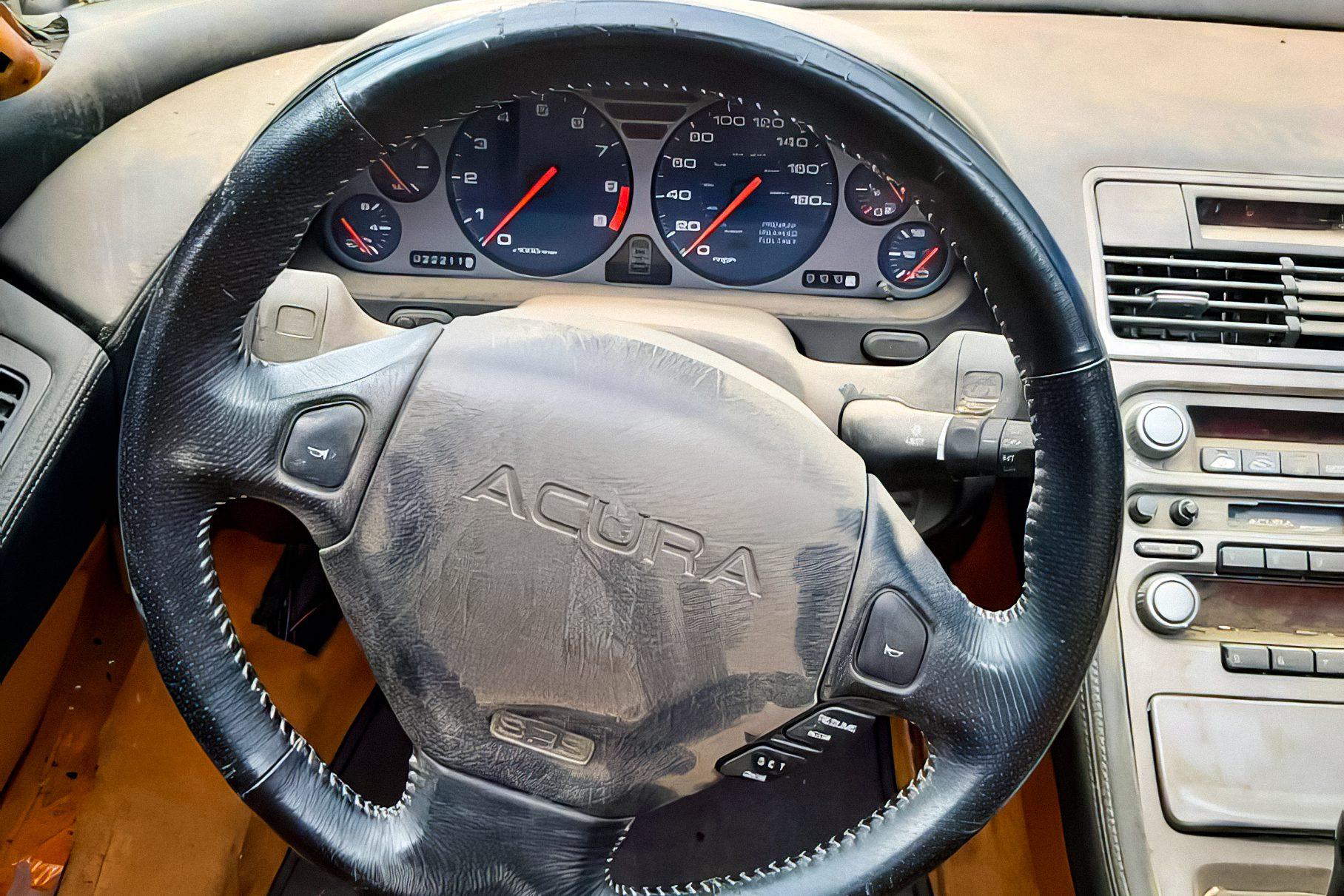 Уничтоженную Acura NSX продают в Подмосковье за 2 миллиона рублей4
