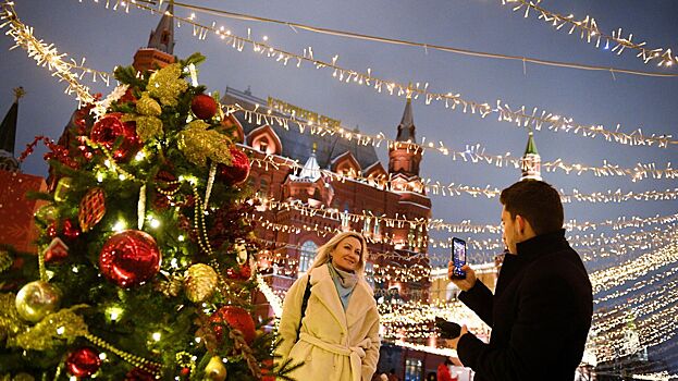 ВЦИОМ: 17 тысяч рублей на одного потратили россияне на новогодние путешествия