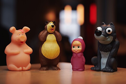 «Вкусно — и точка» запускает новую коллекцию игрушек по мотивам «Маши и Медведя»