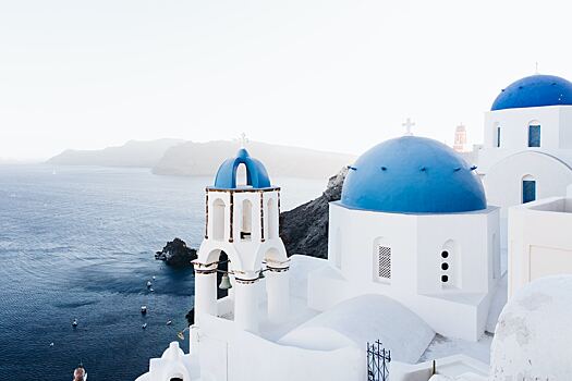 Власти Греции в этом году начнут взимать с туристов климатический налог