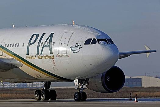 В авиакомпании Пакистана начали пропадать стюардессы