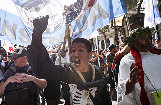 В центре Буэнос-Айреса началась акция протеста против правительства