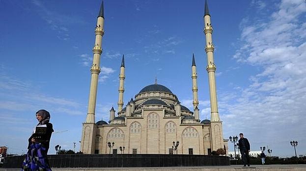 В Чечне началось строительство 12 мечетей0