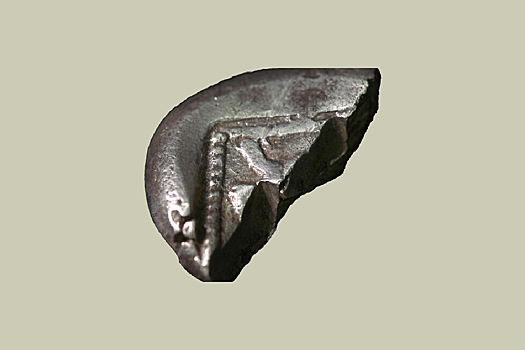 В Израиле нашли редчайшую серебряную монету эпохи Первого Храма