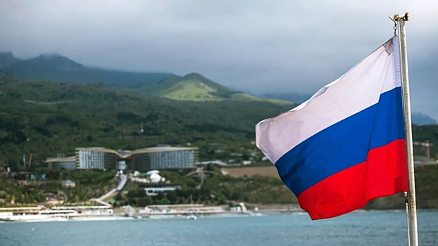 В Крыму призвали НАТО не бряцать оружием у границ России