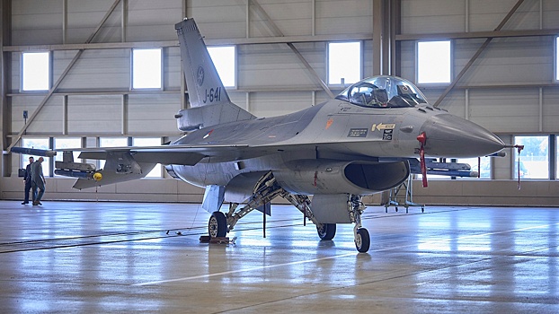 В МО Нидерландов заявили, что F-16 поставят на Украину в 2024 году